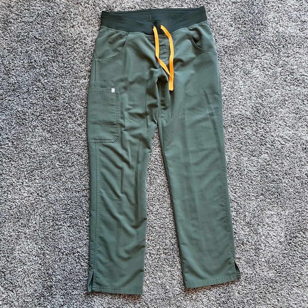 FIGS Kade pants